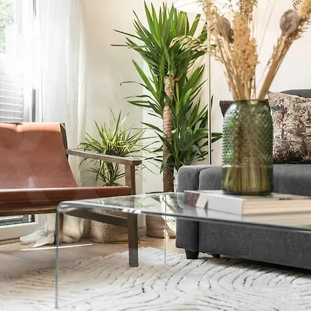 Calm Apartment With Private Patio By Rems Málaga Buitenkant foto